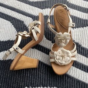 Naya Atwood Flower Sandal